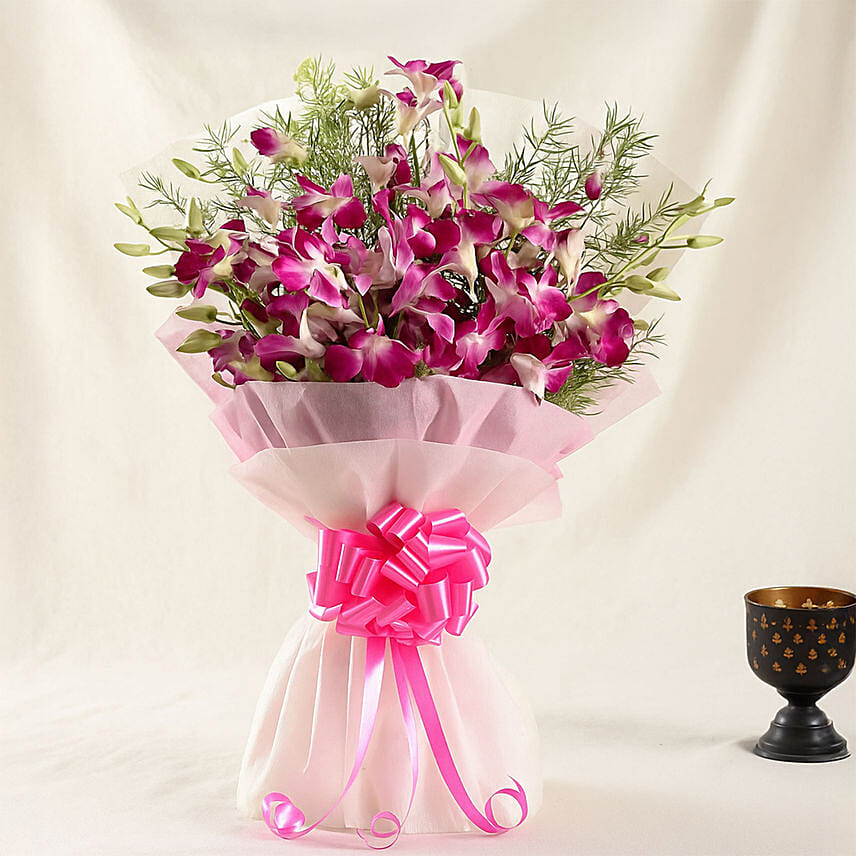 Ten Attractive Purple Orchids Bouquet Ten Attractive Purple Orchids Bouquet: Orchids