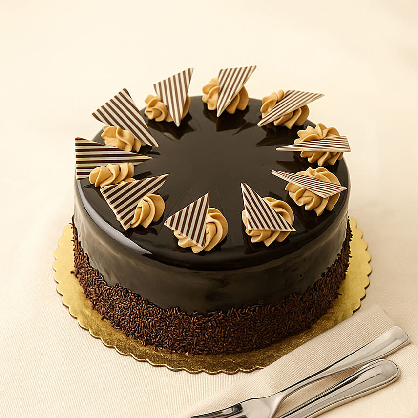 Fudge Cake 6 Inches Fudge Cake 6 Inches: Mother's Day Cakes