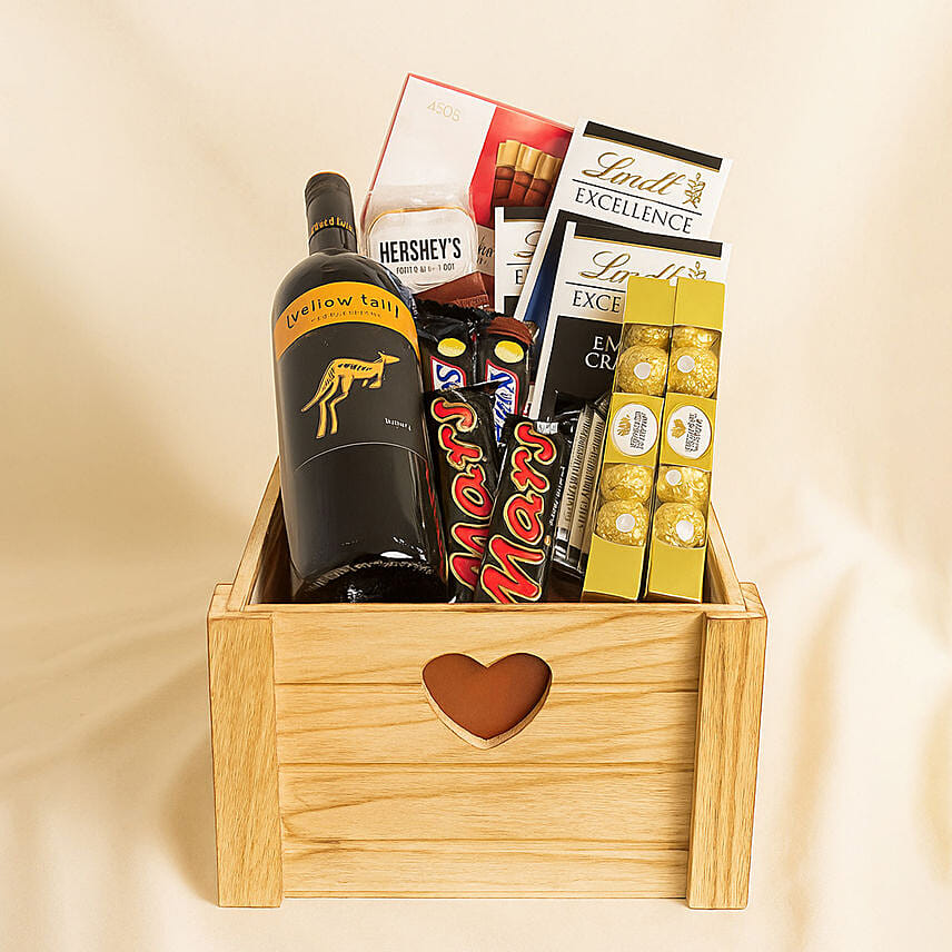 Smashing Wine & Chocolate Hamper: CNY Gifts