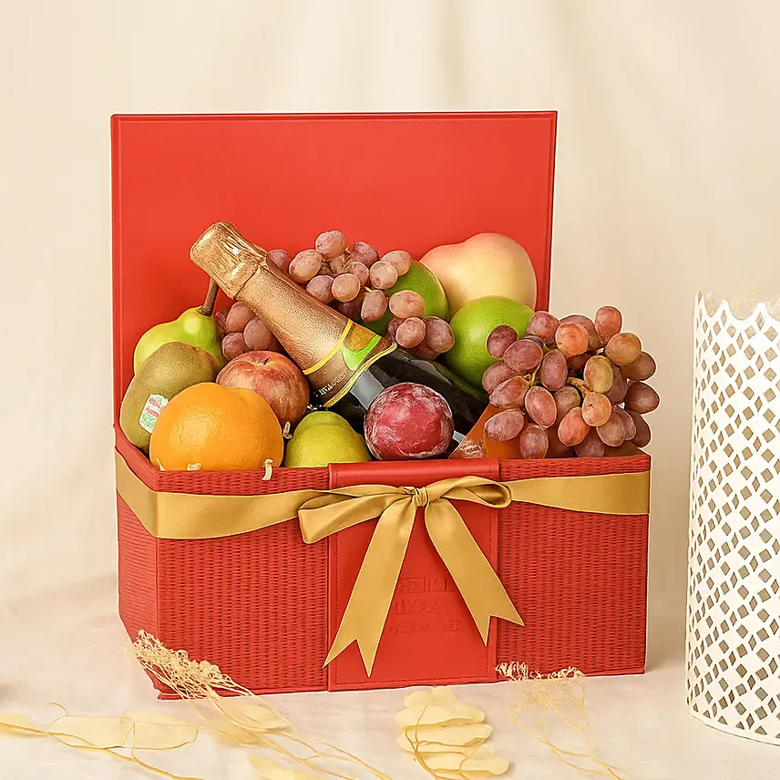 Fruity Treat and Juice Box: Fruit Hampers 