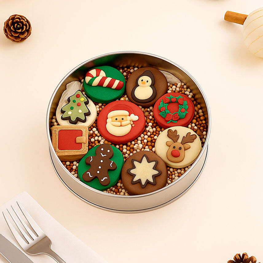 Assorted Christmas Macarons Tin: Christmas Cup Cakes