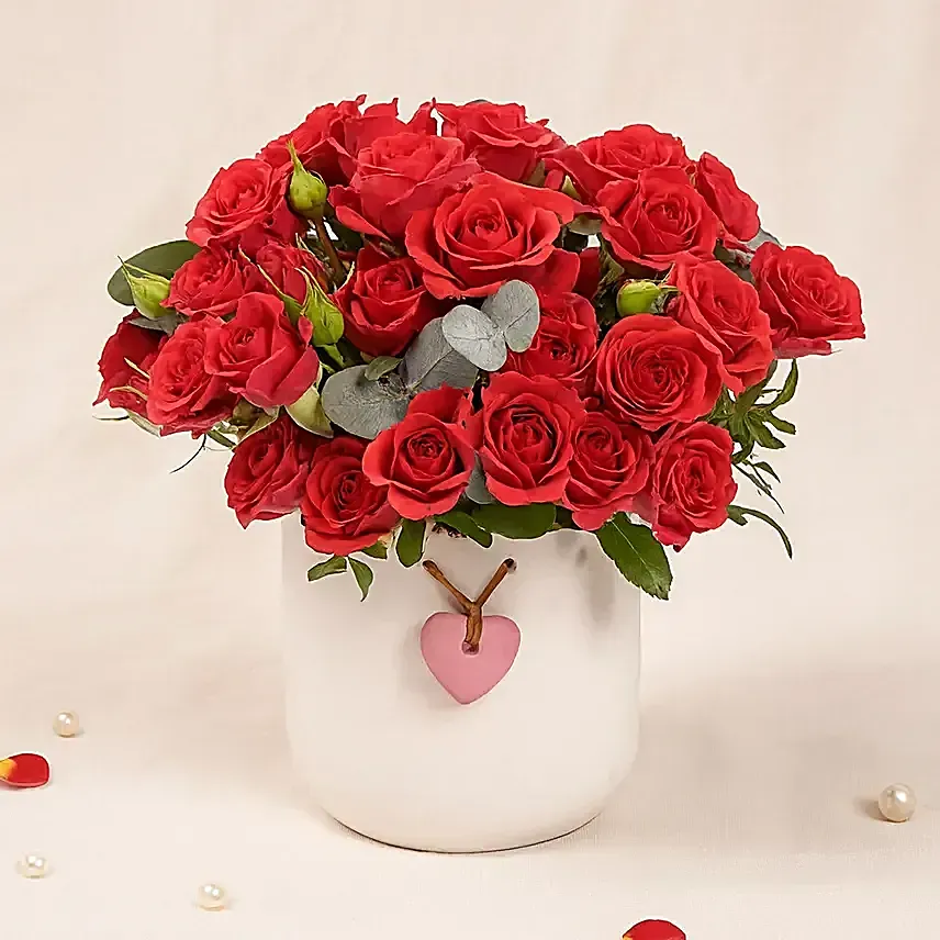 Spray Roses Premium Vase: Hug Day Gifts