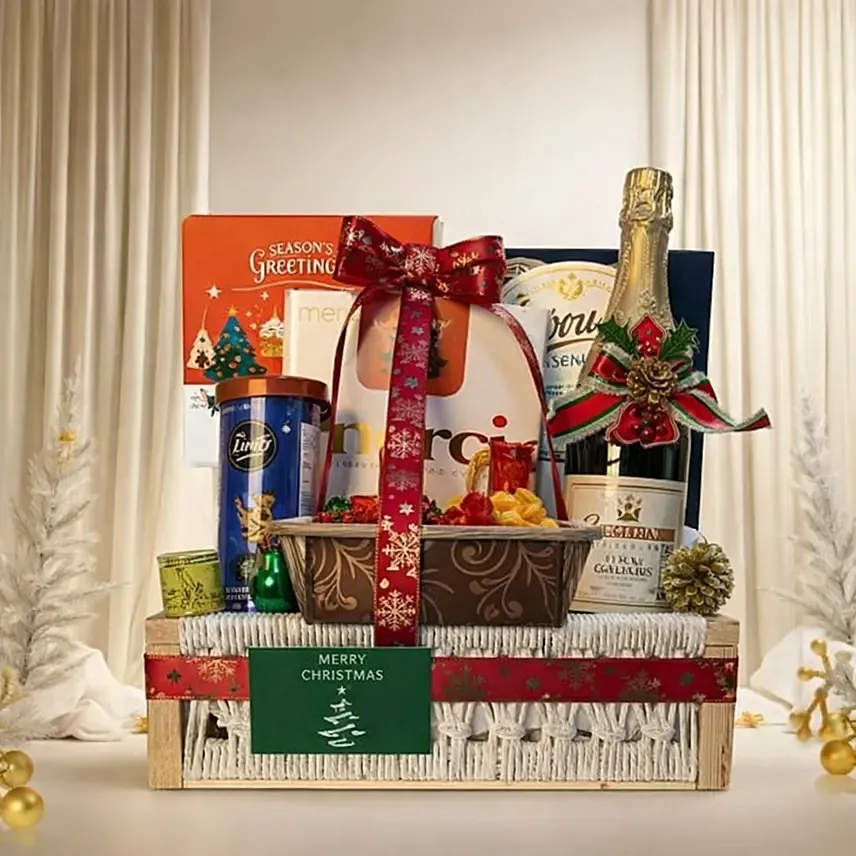 Santa&rsquo;s Sweet Treats Hamper: Christmas Gifts Singapore