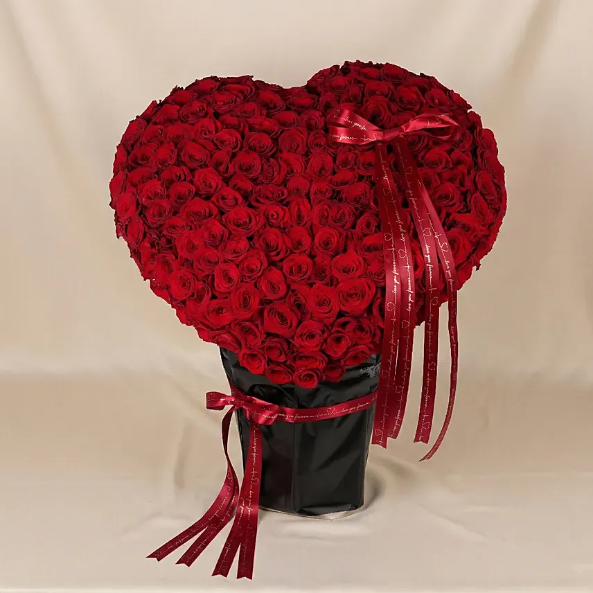 Grand Roses Heart Love Gesture: Valentine's Day Flowers