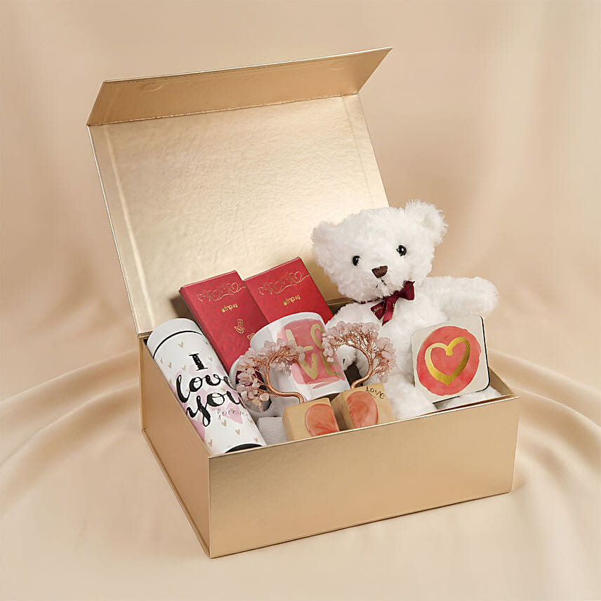 In Love With You Gift Hamper: Wish Tree 