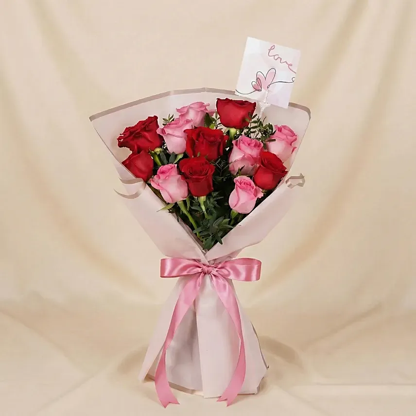 Love Expresssion Roses Bouquet: Hug Day Gifts