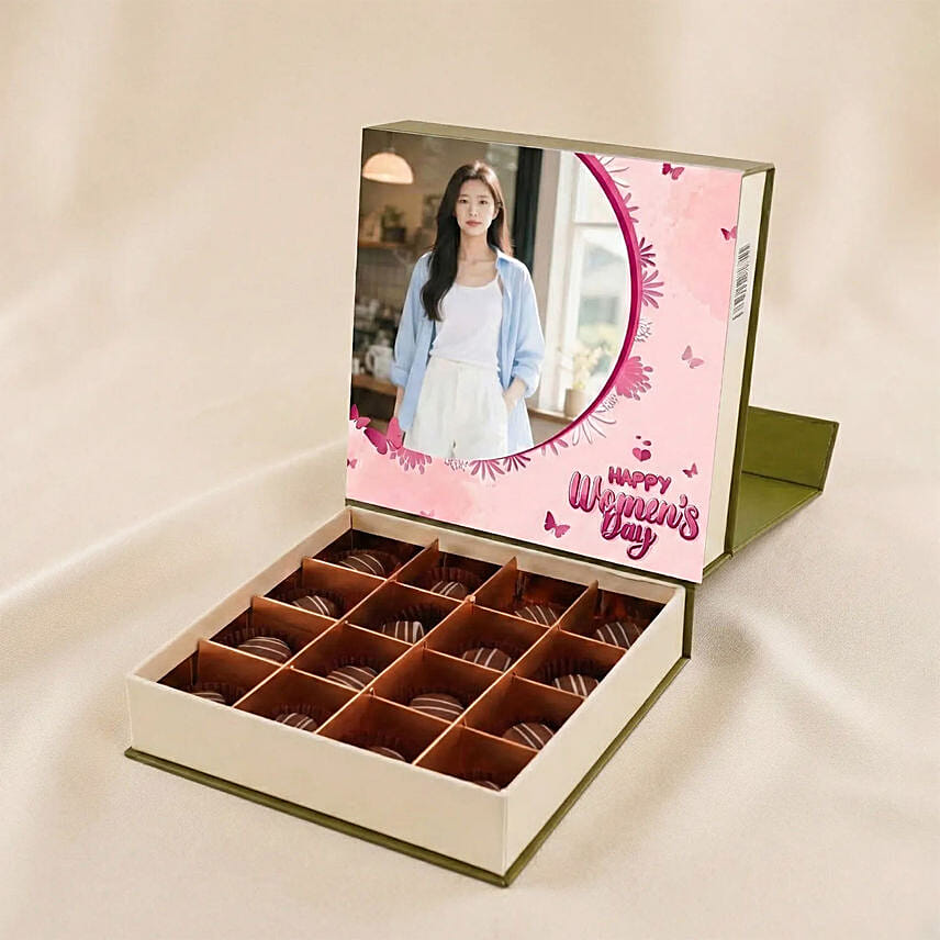 Personalised Women&rsquo;s Day Chocolate Box: Chocolates Delivery Singapore