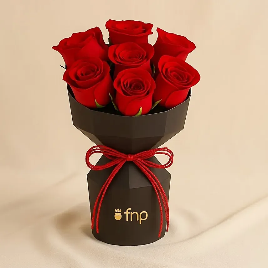 7 Red Roses Arrangement: Hand Bouquets Singapore