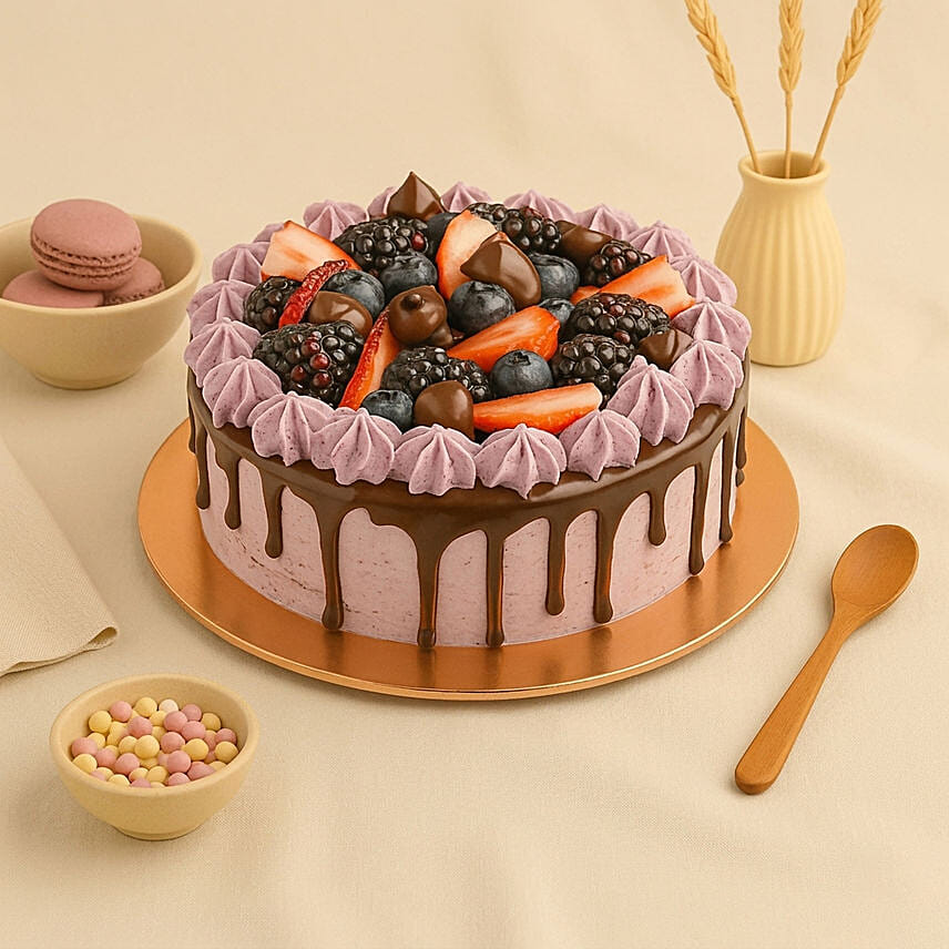Delicious Chocolate Berry Cake: Cake Delivery Singapore