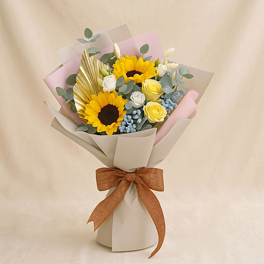 Timeless Mixed Flowers Bouquet: Flower Bouquets