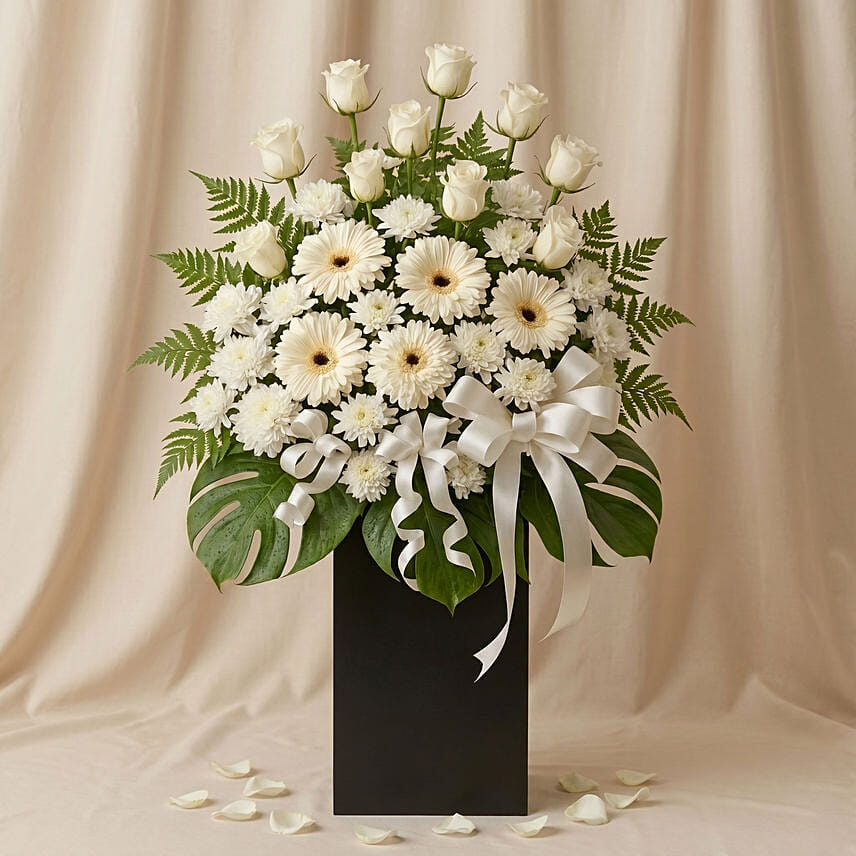 Elegant White Bouquet: White Flowers