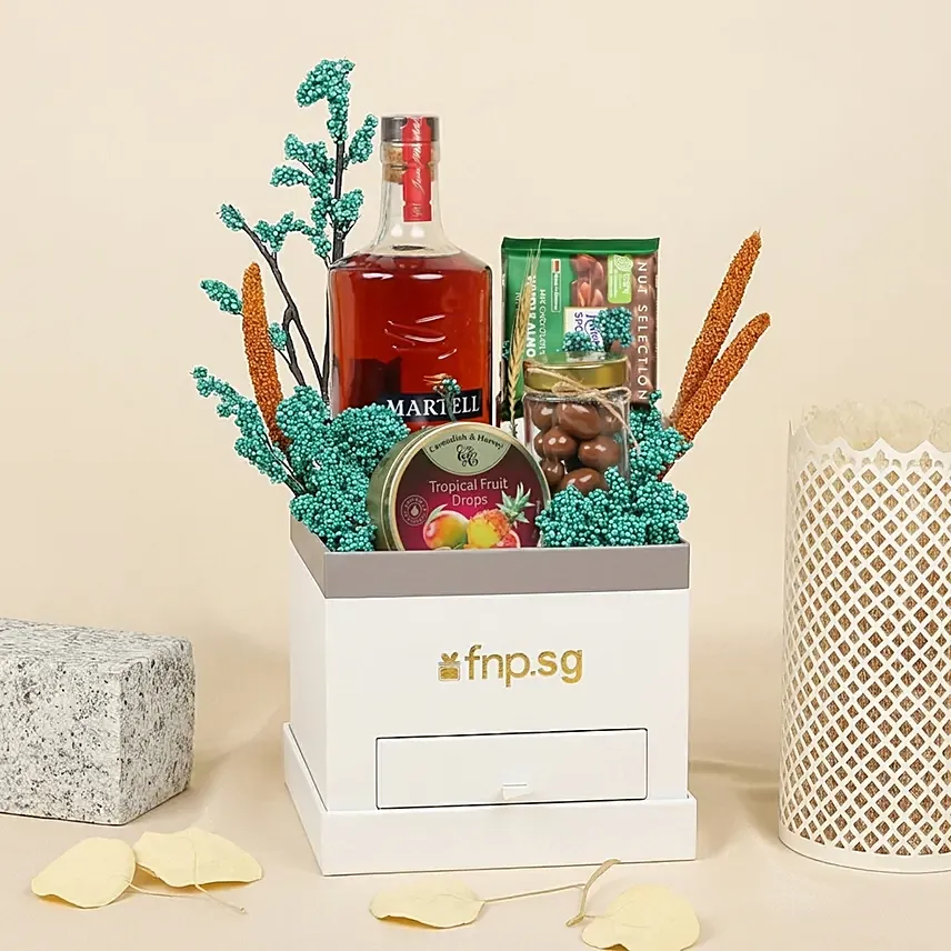 Martell & Treats Hamper: Wine Hampers