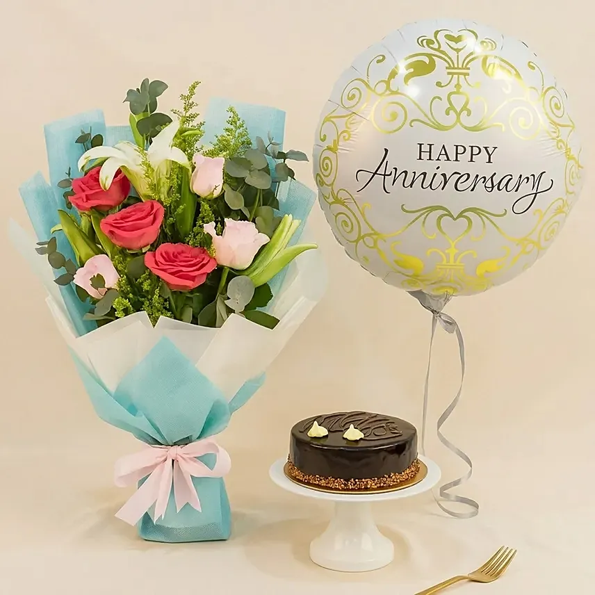 Mesmerizing Roses With Anniversary Balloon & Cake: For Anniversary