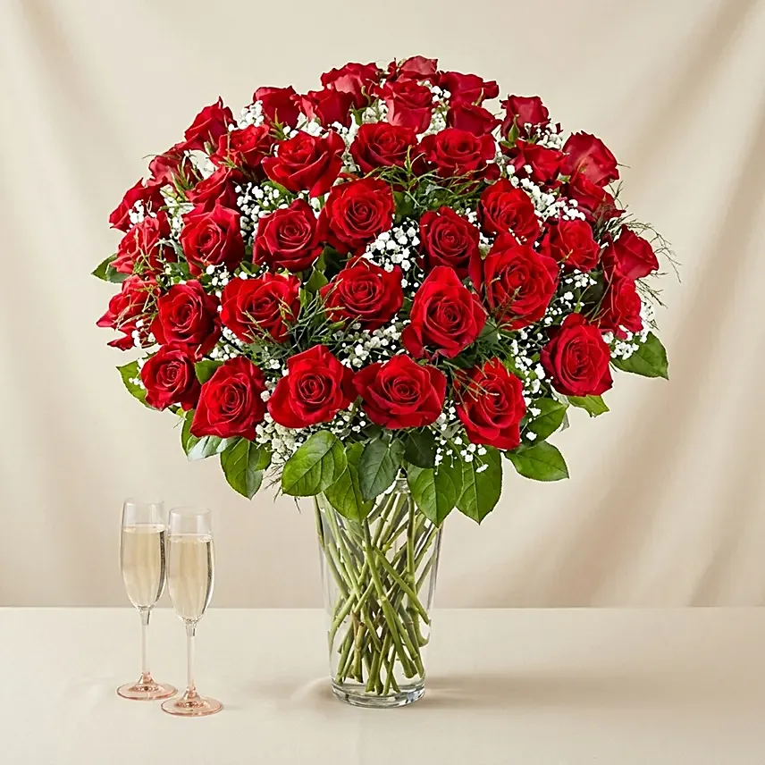 Bunch of 50 Scarlet Red Roses: 