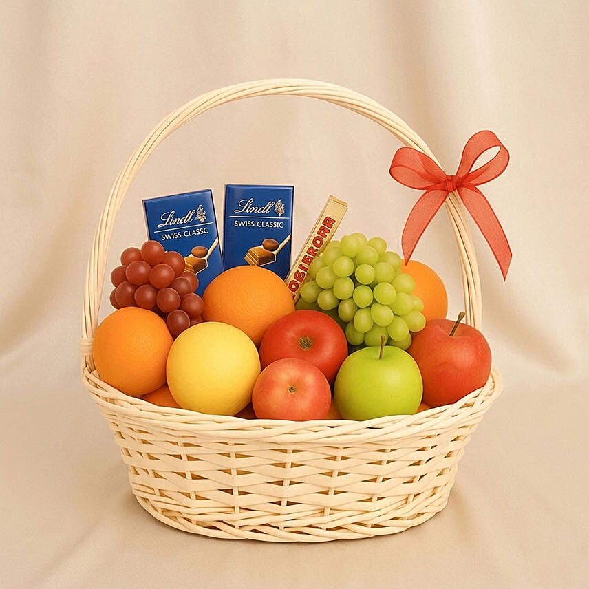 Delicious Fruitful Hamper: Fruit Baskets