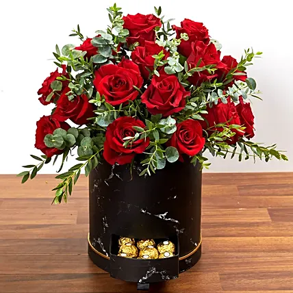 Box Arrangement of 30 Roses: Flowers and Chocolates