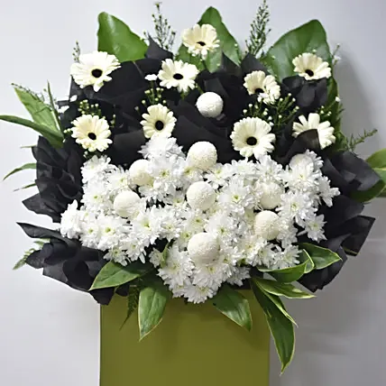 Pleasant White Flower Stand: 