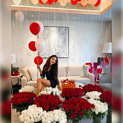 Balloons with Room Full of Roses: Balloon Flower Bouquet