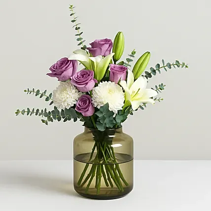 Lovely Mixed Flowers Oval Shaped Vase: Gift Discounts