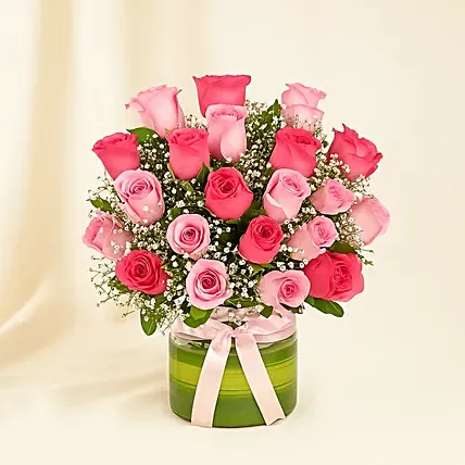 Beautiful Pink Roses Glass Vase Arrangement: Gifts for Mother