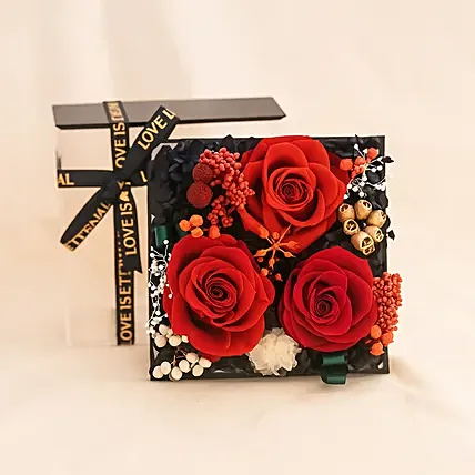 Preserved Roses Garden: Promise Day Gifts