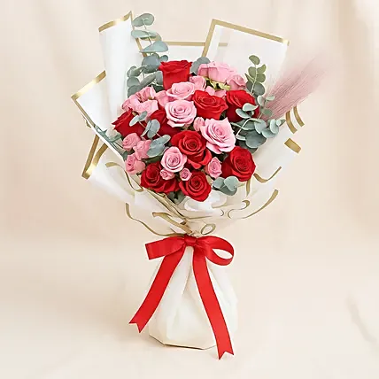 Pink and Red Roses Beauty Bouquet: Propose Day Gifts