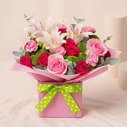 Exotic pink petals: Gifts for Mother