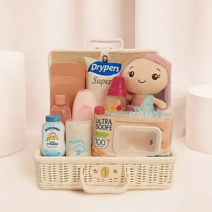 New Born Girl Congrats Hamper: Gift Hampers