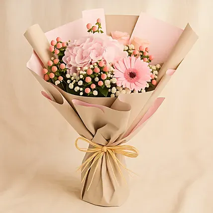 Pink Beauty Flower Bouquet: Women's Day Gifts