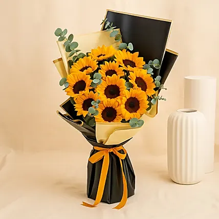 Charismatic Sunflowers Beautifully Bouquet: Father's Day Flowers