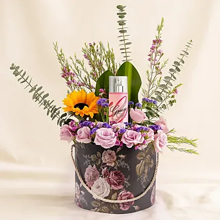 Guess Girl Mist and Flower Box: Perfumes