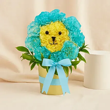 Cute Lion Face Flower Arrangement: 