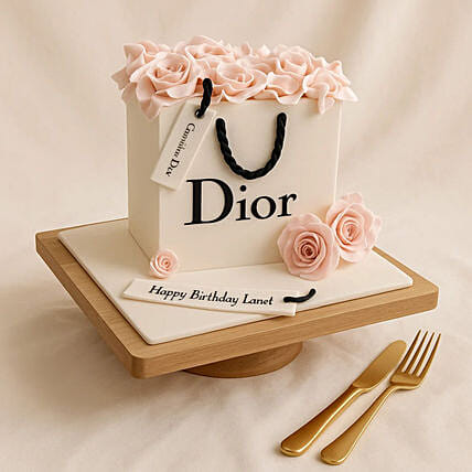 Dior Vanilla Designer Cake: Designer Cakes