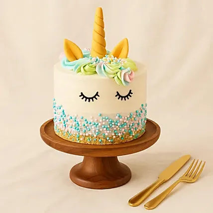 Unicorn Themed Red Velvet Cake: 