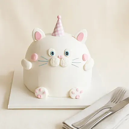 Cat Theme Chocolate Fudge Cake 6 inches: 