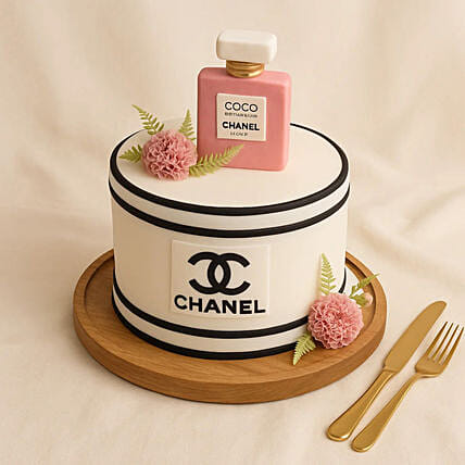 Chanel 3D Designer Chocolate Fudge Cake: Designer Cakes