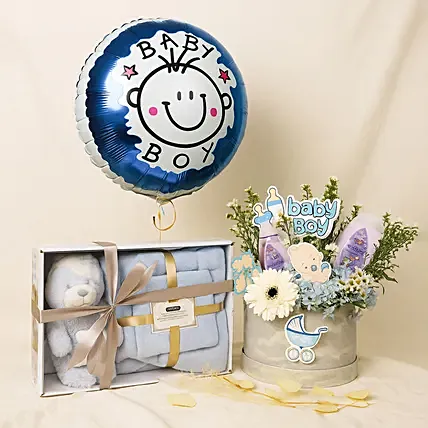 Its a Baby Boy Floral & Essentials Gift Set For Newborns: Newborn Gifts Singapore
