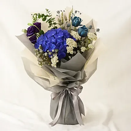 Charismatic Mixed Flowers Bouquet: Congratulations Flowers Singapore