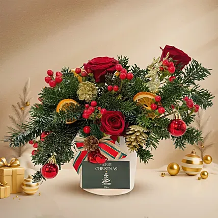 Merry Christmas Red Rose Arrangement: Christmas Gifts for Husband