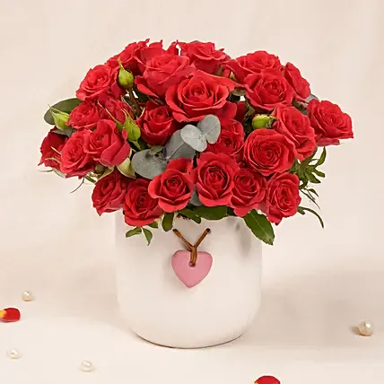 Spray Roses Premium Vase: Hug Day Gifts