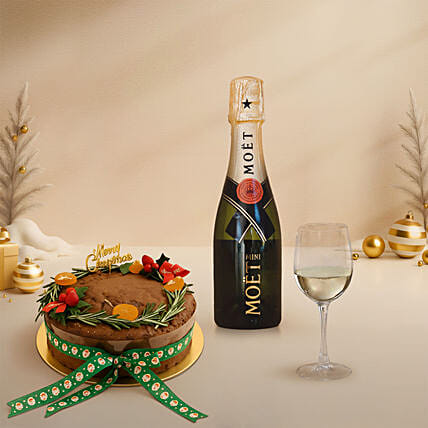 Plum Cake & Mini Moet Wine Set: Personalised Glassware