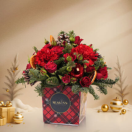 Seasons Greetings Floral Box: Christmas Flowers