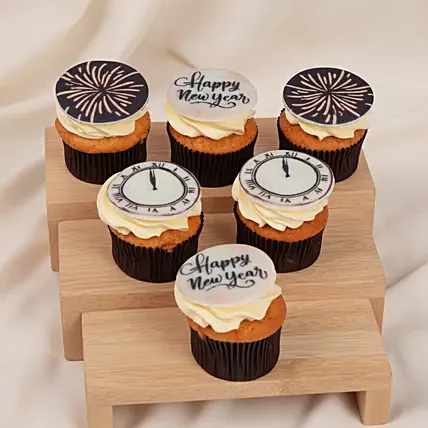 New Year Theme Chocolate Cup Cakes: New Year Gifts