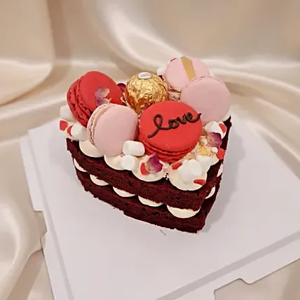 Valentine's Day Red Velvet Macarons Cake: Valentine's Day Gifts