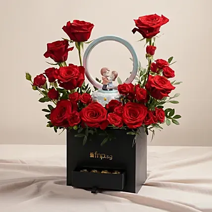 Lovers Flower Garden - Valentine Gift: Personalised Lamps