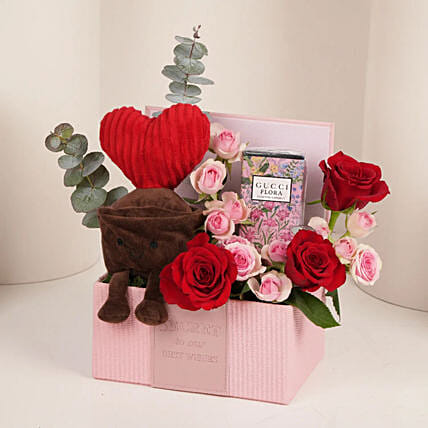 Gucci Flora Magnolia and Jellycat Plush Toy Gift Box: For Valentine's Day