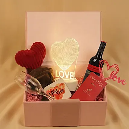 You & Me Valentine Gift Hamper For Her: Personalised Glassware