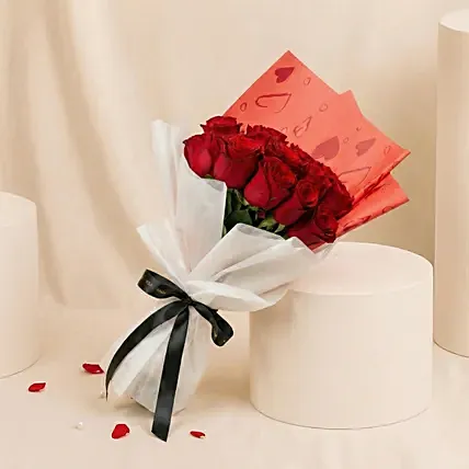 Rosy Reverie 18 Roses Bouquet: Valentine's Flowers