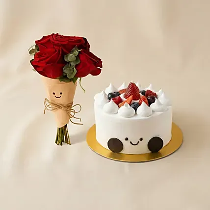 Smiley Mini Jelly Cat Red Roses Bouquet and Cake: Fresh Fruit Cakes