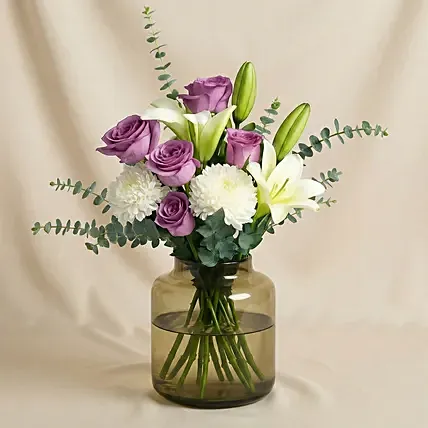 Lovely Mixed Flowers Oval Shaped Vase: Gift Discounts